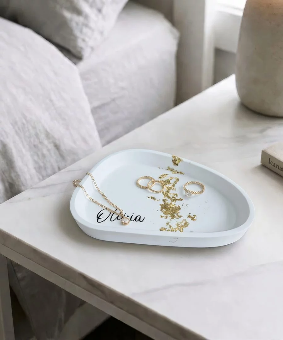 Personalised Round Triangle Gold Flake Trinket Dish